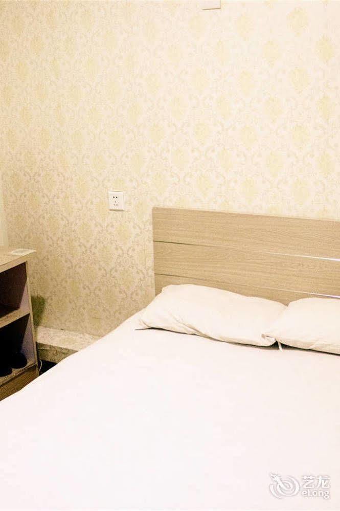 Qingdao Peninsula Four Seasons Business Hotel 外观 照片